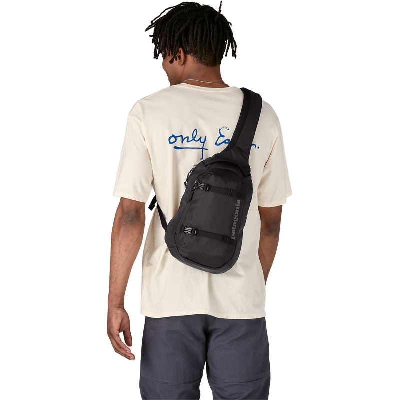 Atom Sling 8L, Patagonia Atom Sling 8L on model back