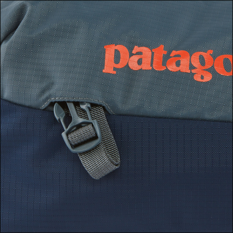 Atom Sling 8L, Patagonia Atom Sling 8L strap storage