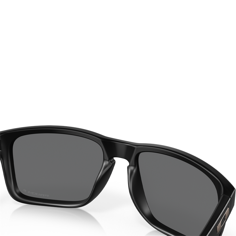 Holbrook XL - Matte Black/Prizm Black Polarized, Oakley Holbrook XL Nose bridge