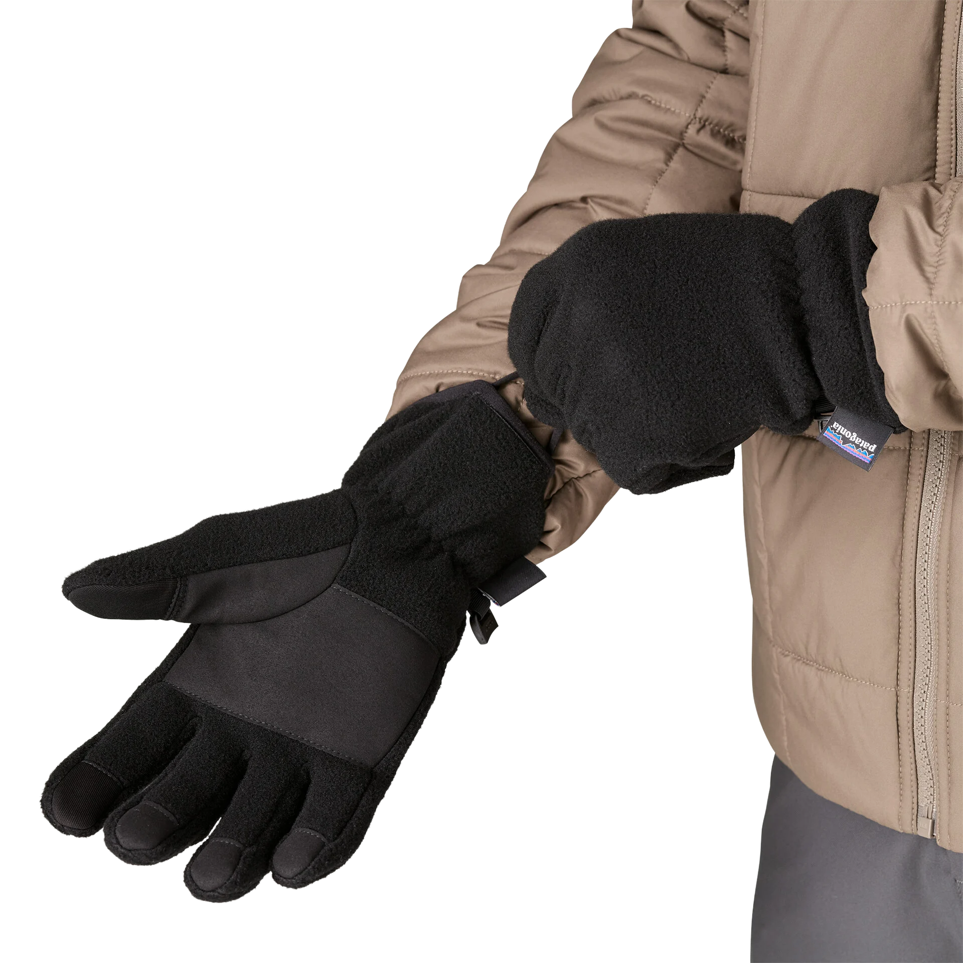 Patagonia Synchilla Gloves in BKSO Black Solid on model