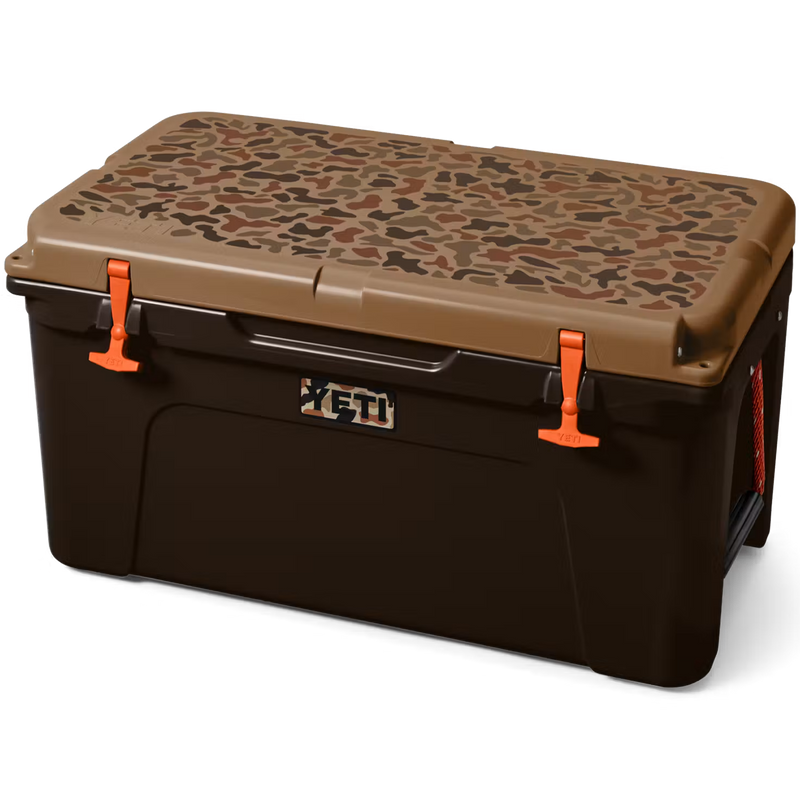 Yeti Tundra 65 top closed angled