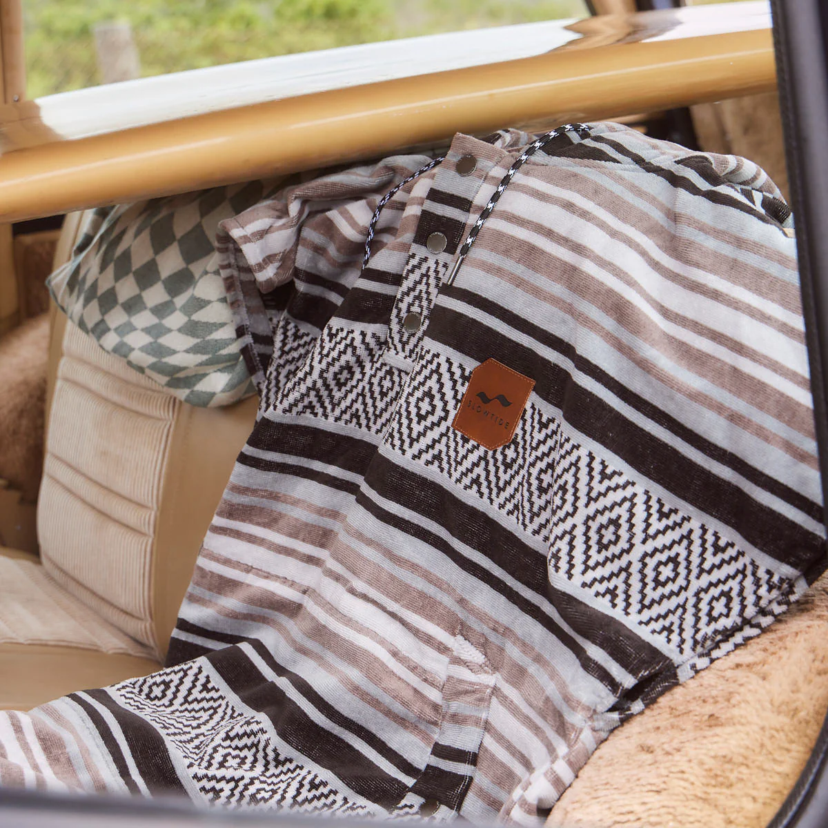 Fouta Lightweight Turkish Poncho alternate view