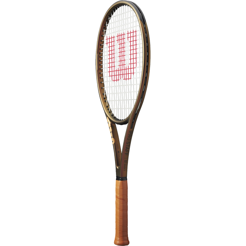 Pro Staff 97 v14, Wilson Pro Staff 97 v14 angled left
