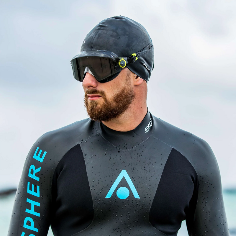 Defy Ultra - Black/Smoke, Aqua Sphere Defy Ultra - Black/Smoke on swimmer