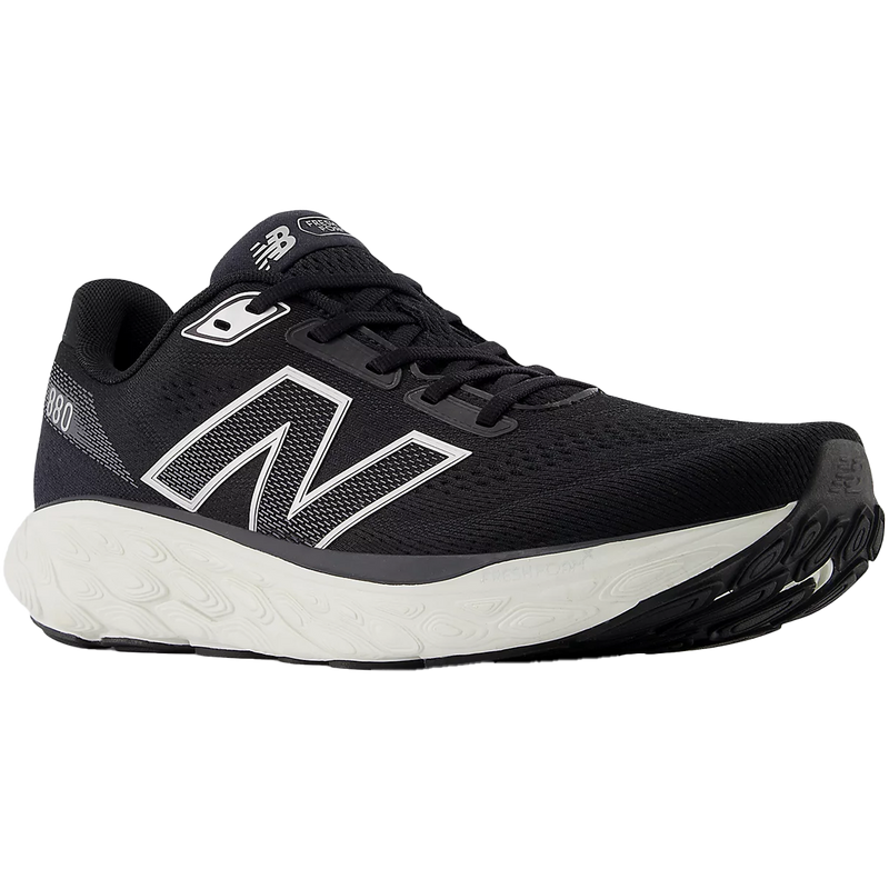 Men's Fresh Foam 880 v14, New Balance Men's Fresh Foam 880 v14 in Black / Sea Salt front right