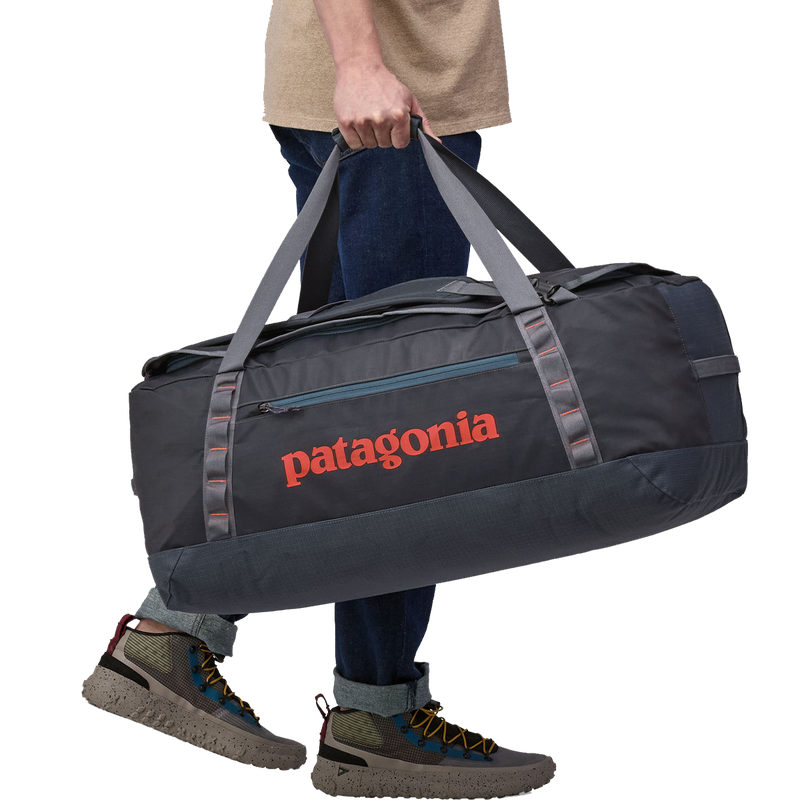 Black Hole Duffel 70L, Patagonia Black Hole Duffel 70L in hand