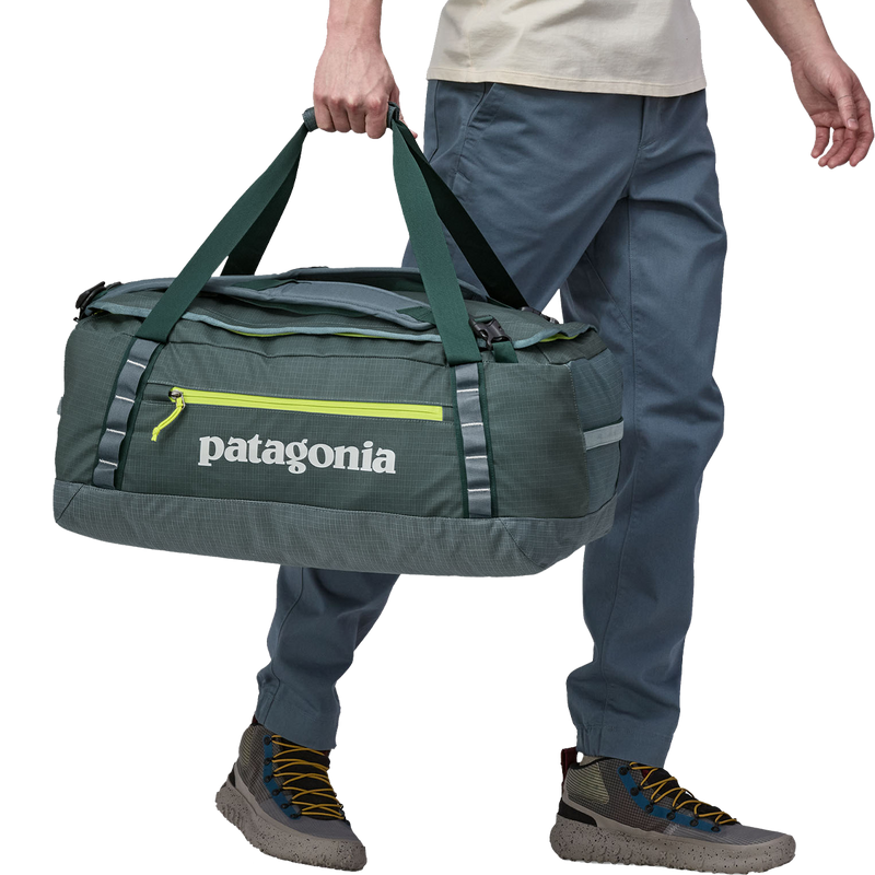 Black Hole Duffel 55L, Patagonia Black Hole Duffel 55L in hand