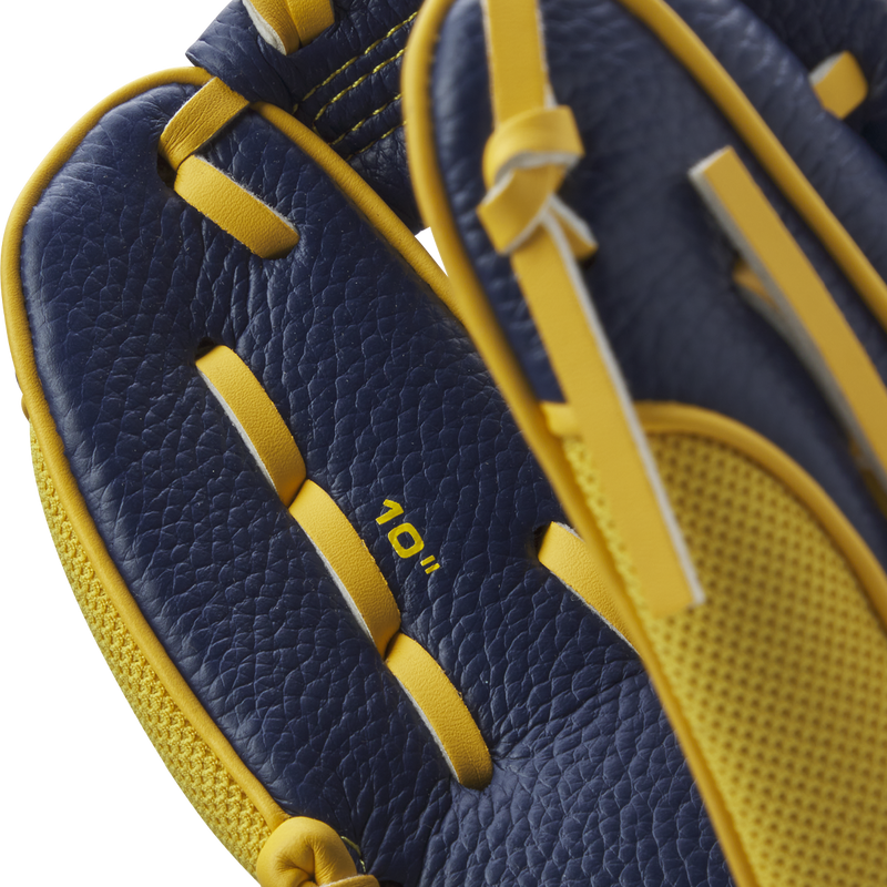 Youth A200 10" Savannah Bananas EZ Catch, Wilson Youth A200 10" Savannah Bananas EZ Catch size