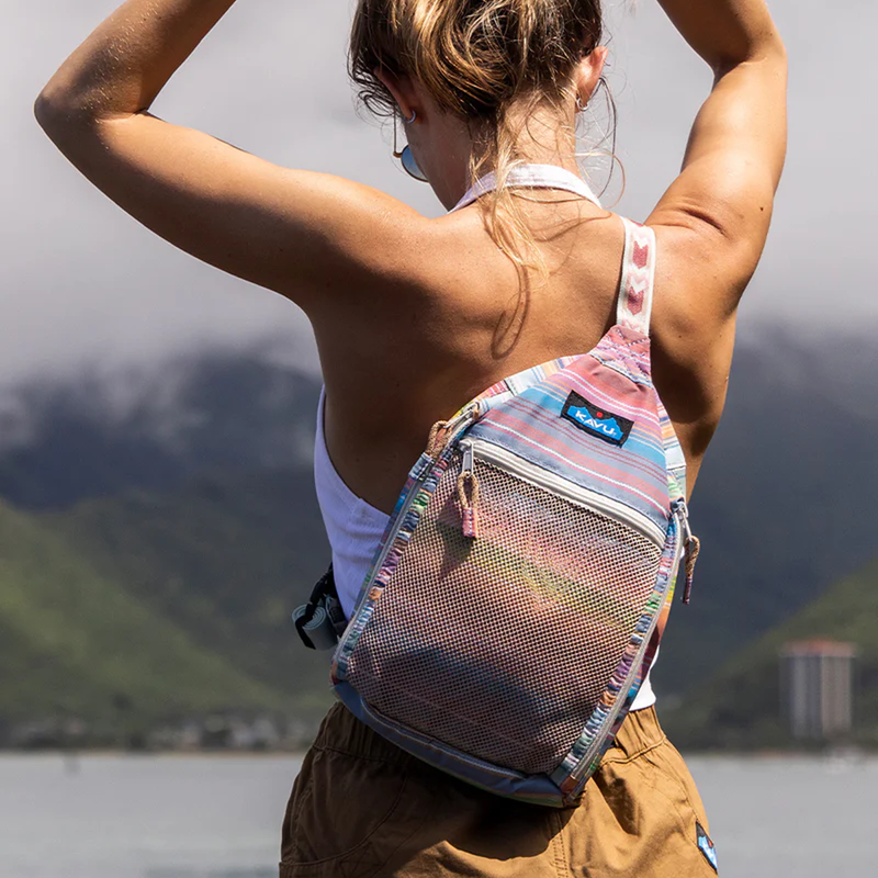 Yoho Sling, Kavu Yoho Sling on model