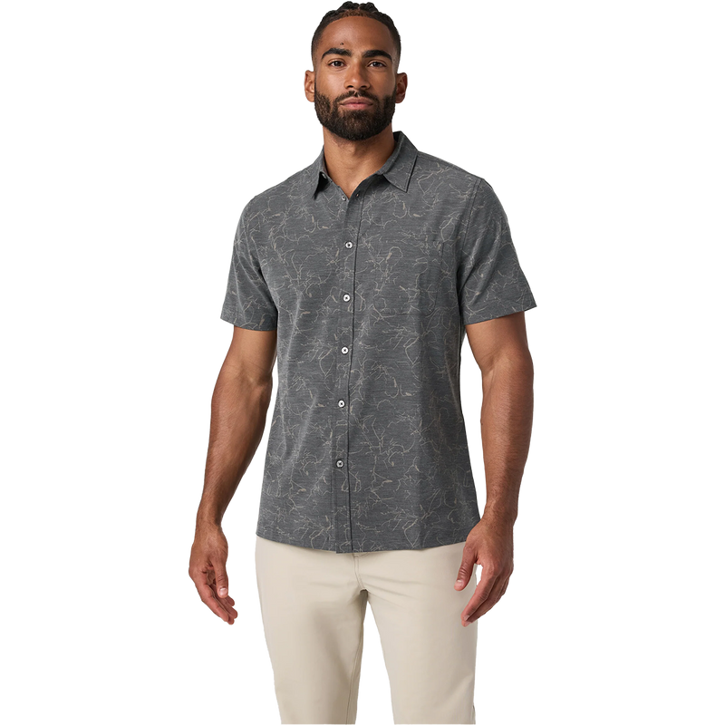Men's Bridge Short Sleeve Button Down, Vuori Men's Bridge Short Sleeve Button Down in RDW Root Drawn front