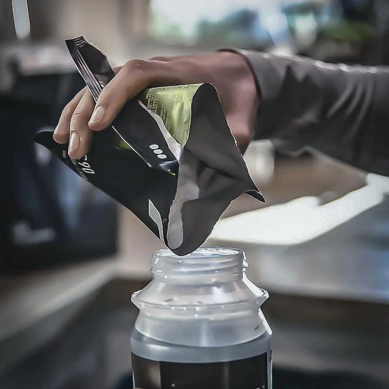 C90 High-Carb Mix, Neversecond C90 High-Carb Mix Citrus in hand