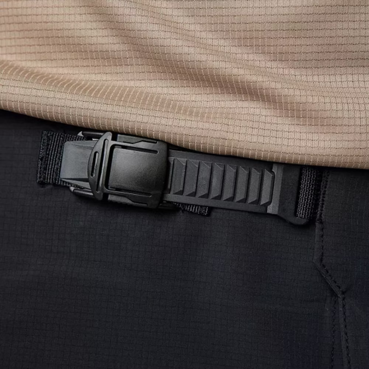 Flexair Ascent Short W/ Liner alternate view