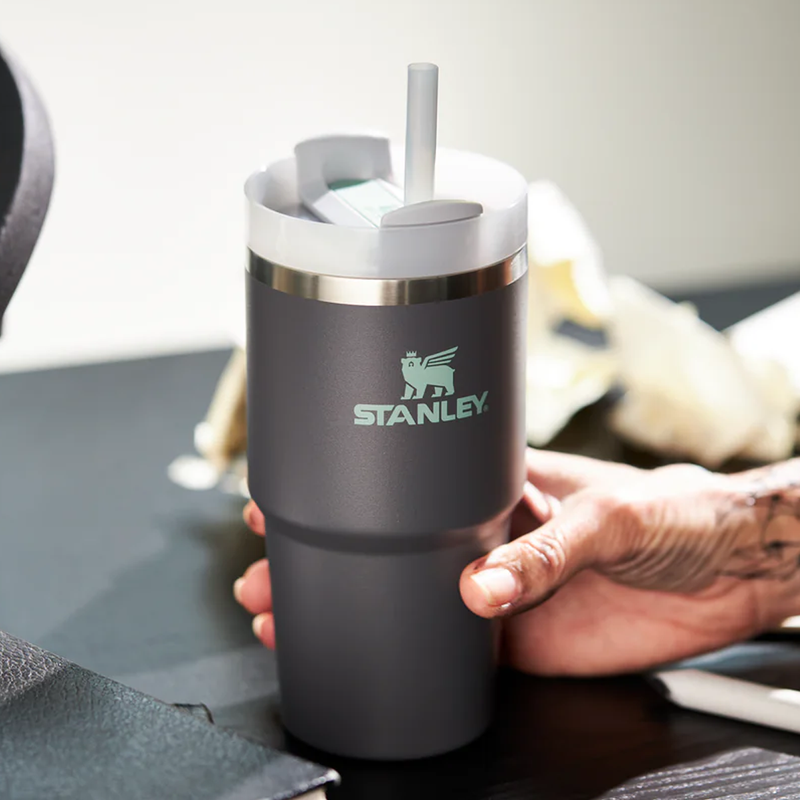Quencher H2.O FlowState 20 oz Tumbler, Stanley Quencher H2.O FlowState 20 oz Tumbler in hand