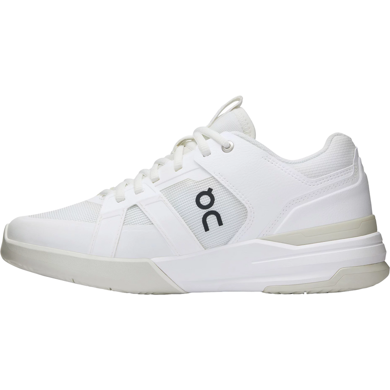 Women's The Roger Clubhouse Pro, On Women's THE ROGER Clubhouse Pro in White/Ice left profile