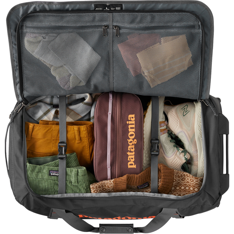 Black Hole Wheeled Duffle Bag 70L, Patagonia Black Hole Wheeled Duffle Bag 70L interior