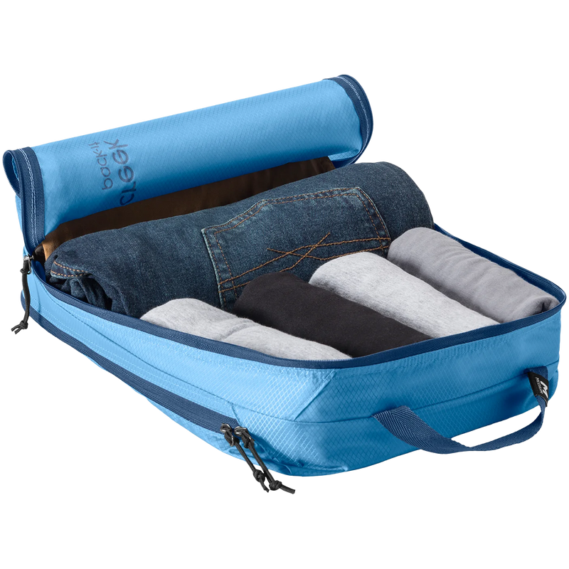 Pack-It Isolate Clean/Dirty Cube M, Eagle Creek Pack-It Isolate Clean/Dirty Cube M in Blue Dawn unzipped