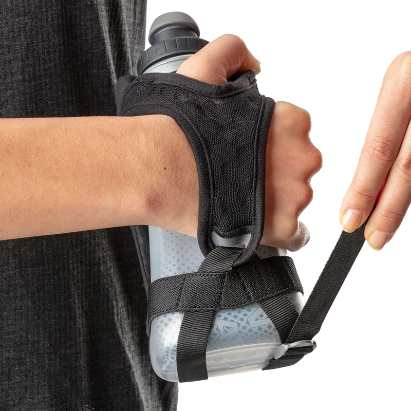 QuickSqueeze Insulated Handheld 12oz, Nathan QuickSqueeze Insulated Handheld 12oz strap