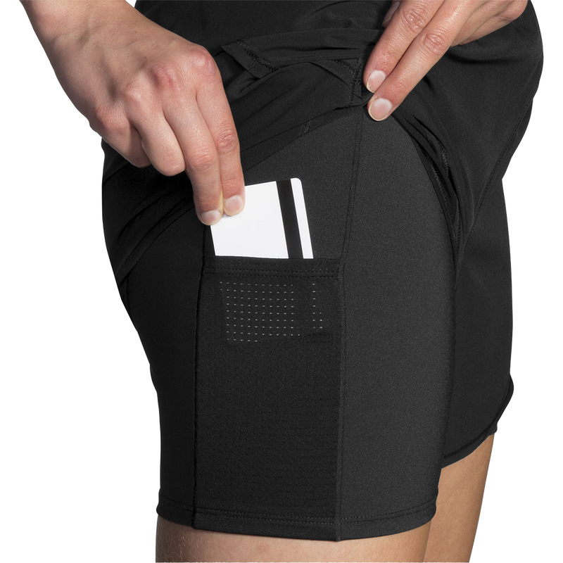 Women's Chaser 5" 2-in-1 Short, Brooks Women's Chaser 5" 2-in-1 Short in Black liner pocket right