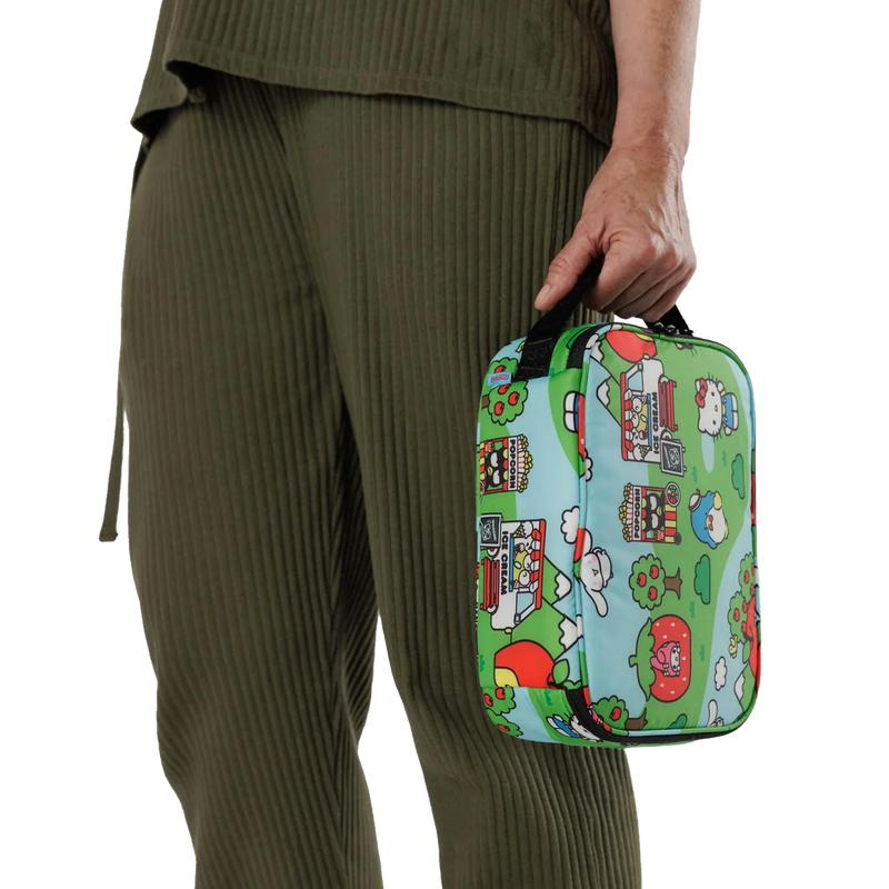 Lunch Box, BAGGU Lunch Box in hand