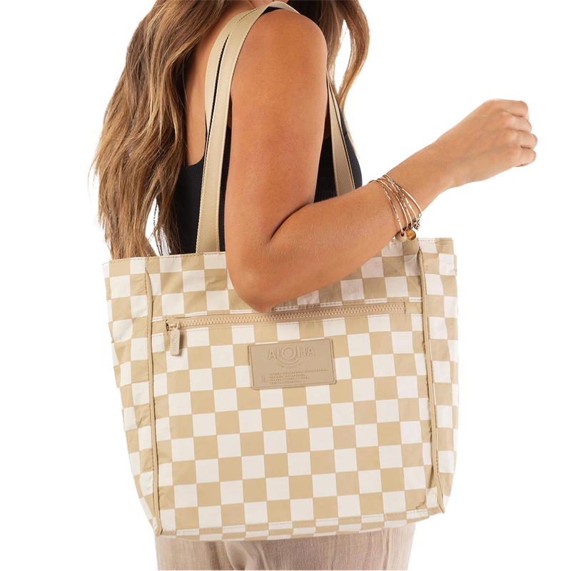 Checkmate Go-To Tote, ALOHA Collection Checkmate Go-To Tote in Creme Dune with model