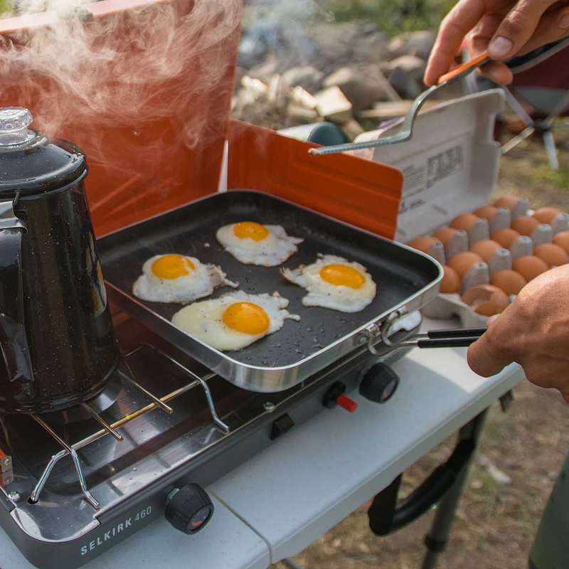 Bugaboo Ceramic 10" Square Frypan, GSI Outdoors Bugaboo Ceramic 10" Square Frypan on stove