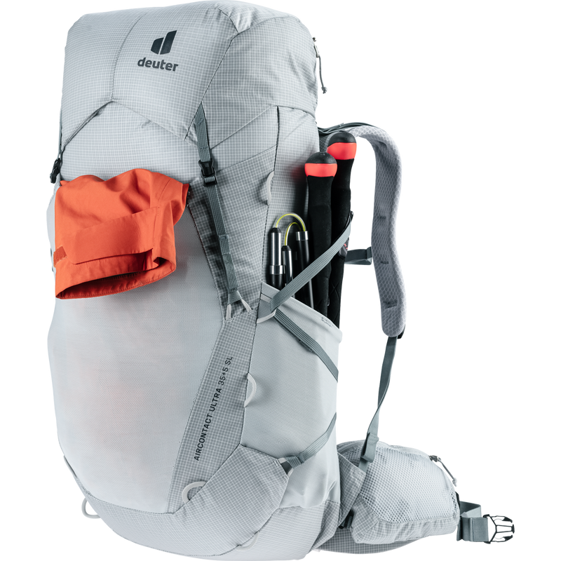 Aircontact Ultra 35+5 SL, Deuter Aircontact Ultra 35+5 SL with poles