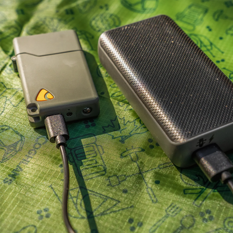 Plasma Lighter, Coghlan's Plasma Lighter on charger