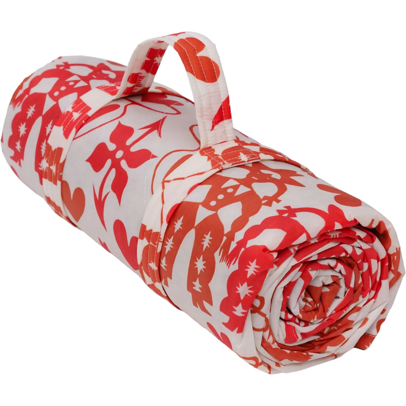 Puffy Picnic Blanket, Featured Image