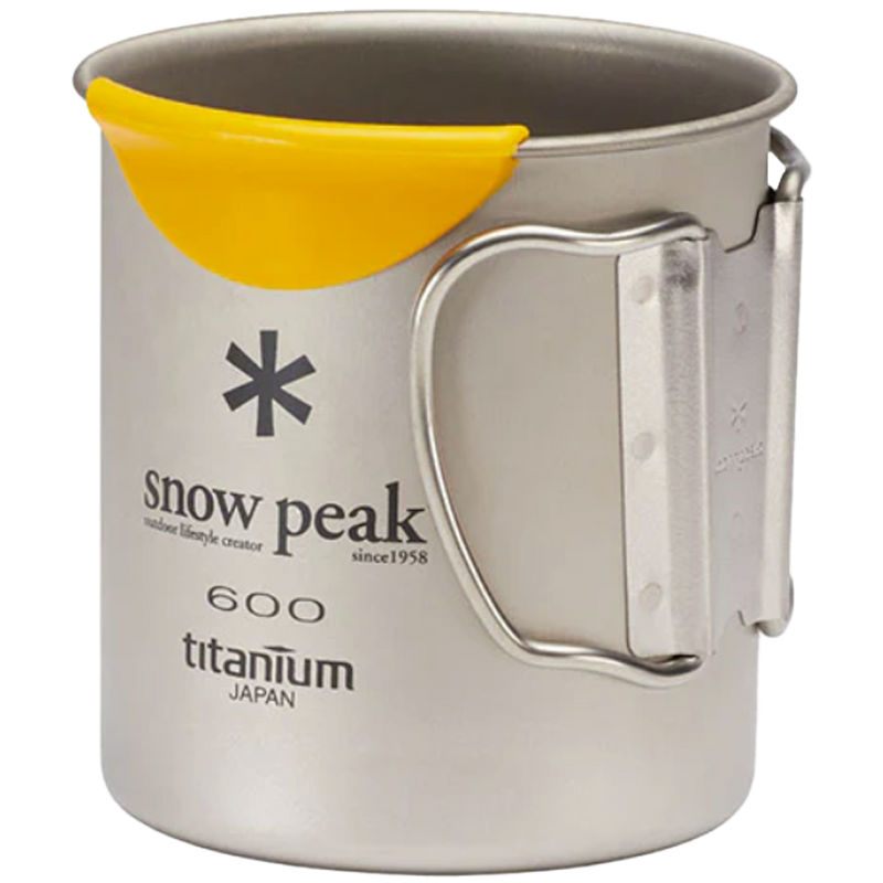 HotLips Titanium 600 Mug, Snow Peak HotLips Titanium 600 Mug handle folded