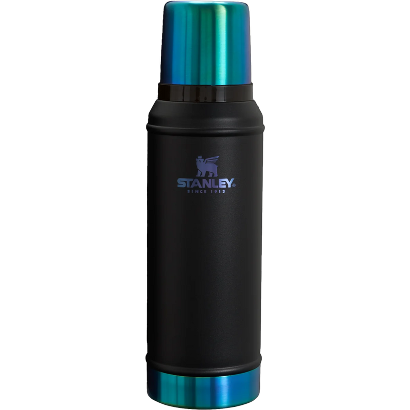 Black Chroma Legendary Classic Bottle 1 Qt, Featured Image