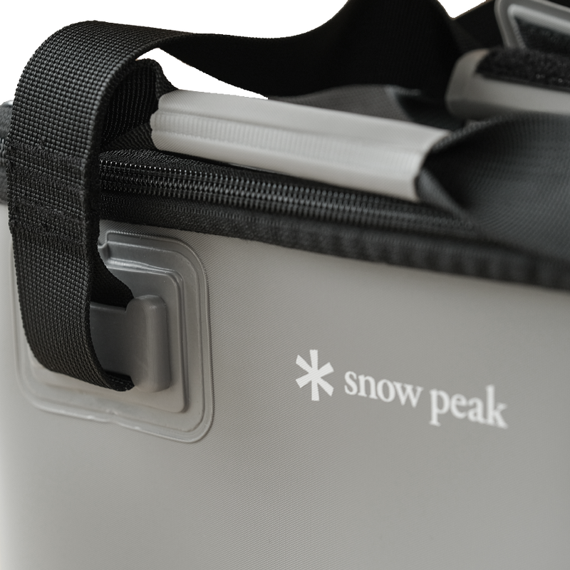 Waterproof Unit Gear Bag 220, Snow Peak Waterproof Unit Gear Bag 220 logo