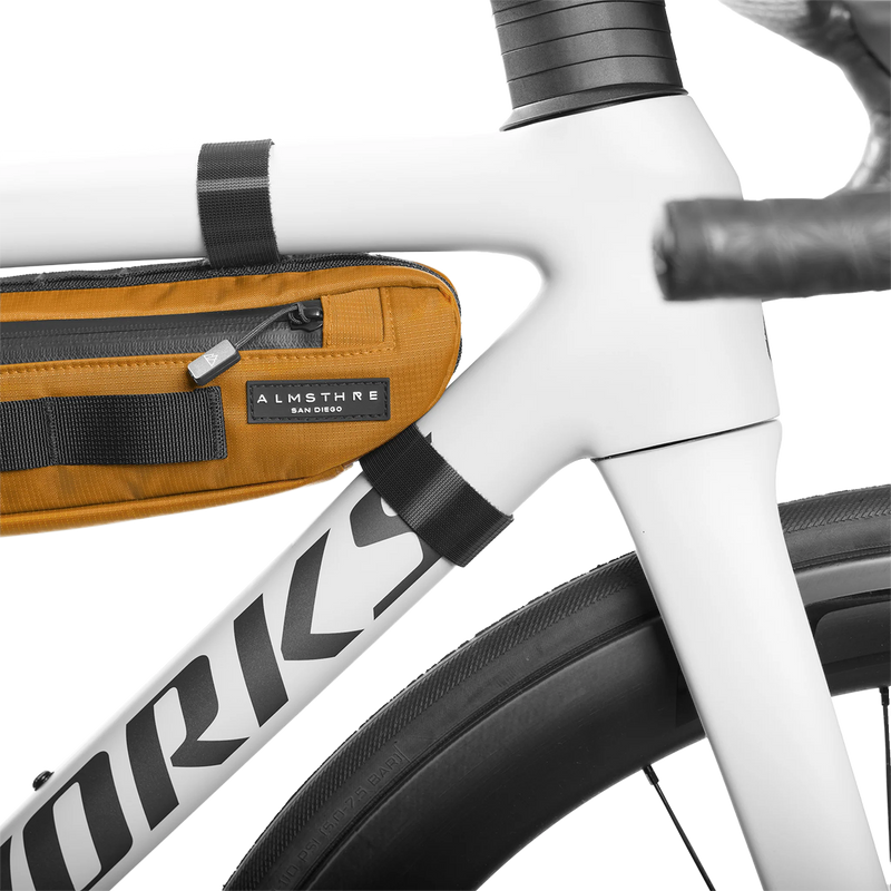 Signature Frame Bag L/XL, Almsthre Signature Frame Bag L/XL Label