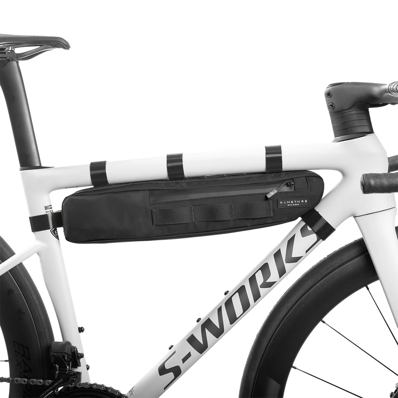 Signature Frame Bag L/XL, Featured Image