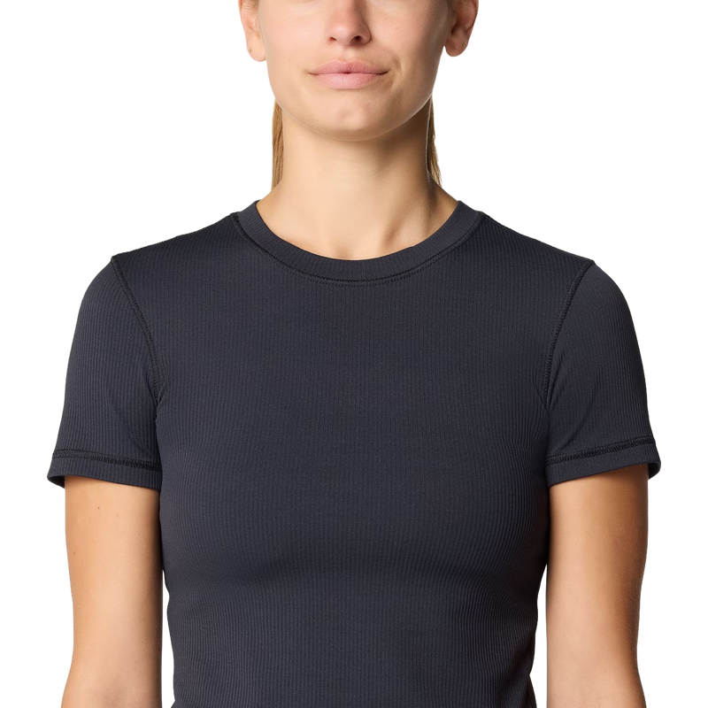 Women's Peak Knit Short Sleeve Shirt, Mountain Hardwear Women's Peak Knit Shortsleeve Shirt in 010 Black front