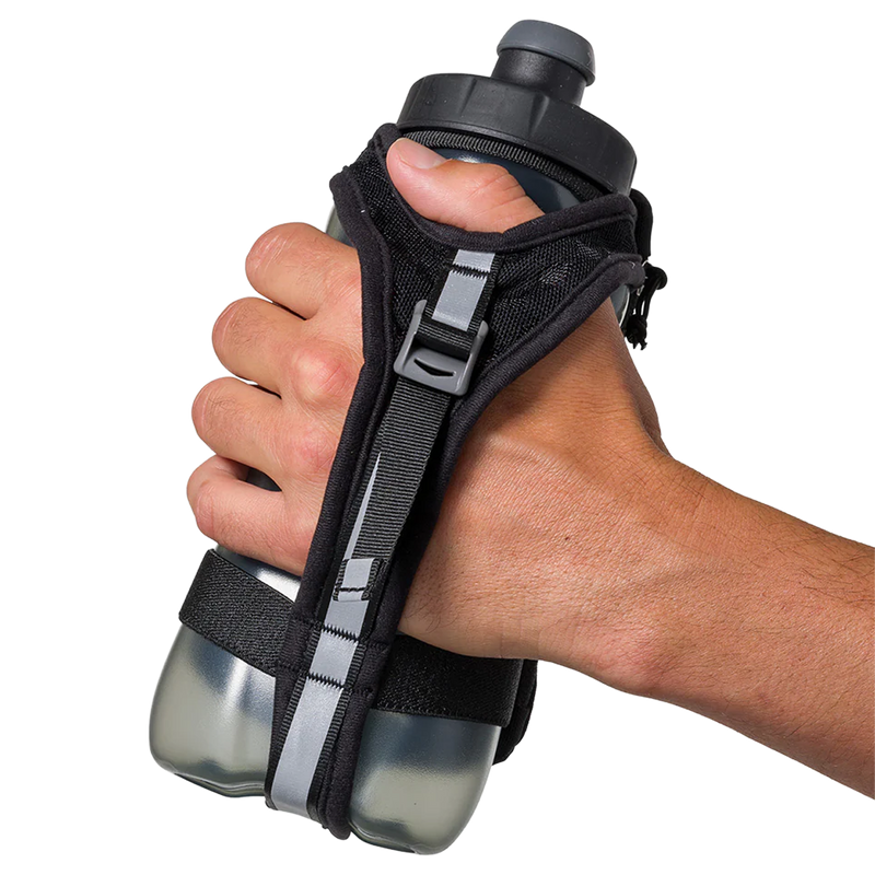 SpeedDraw 2 Flask - 22oz, Nathan SpeedDraw 2 Flask 22oz with model hand