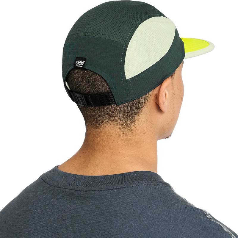 GOCap Field Iconic Bar, Ciele Athletics GOCap Field Iconic Bar in Spruce/Light Moss on model back left