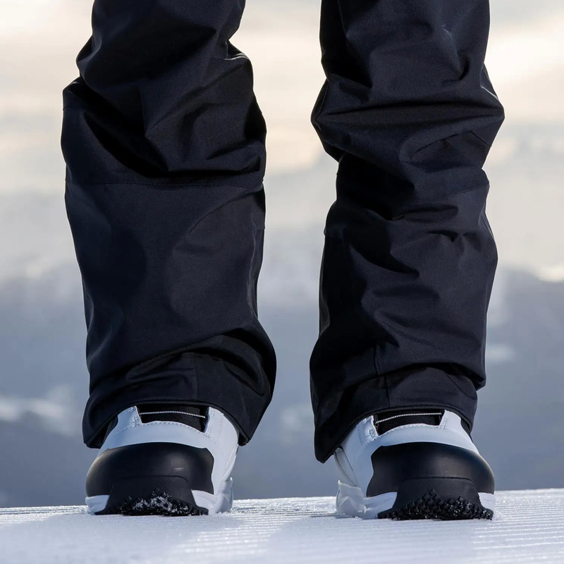 Cascade, Nidecker Cascade on feet cuff down