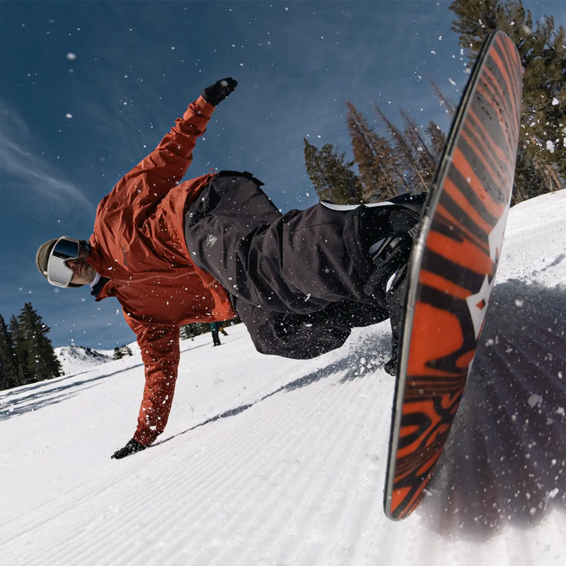 Freecarver 6000S, Jones Snowboards Freecarver 6000S carving