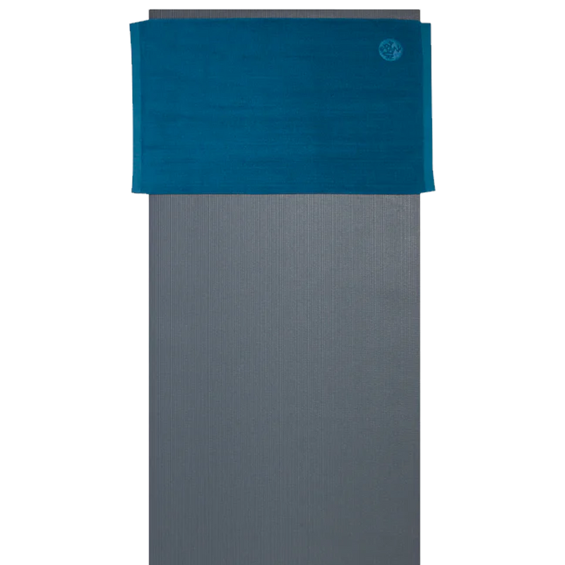 eQua Hot Towel, Manduka eQua Hot Towel on mat