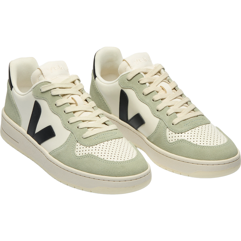 Women's V-10, Veja Women's V-10 in Pure Black Clay pair front right