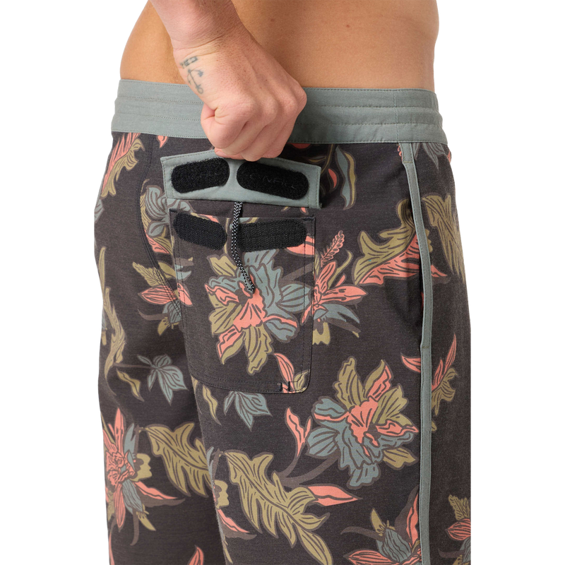 Men's Cruzer Scallop 18" Boardshort, O'Neill Men's Cruzer Scallop 18" Boardshort Back Pocket