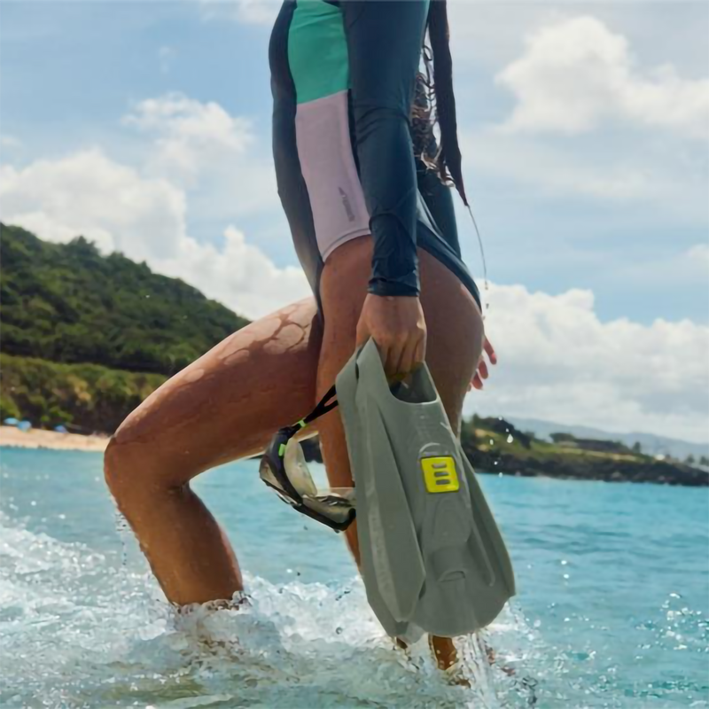 Speedo DMC Super Fin, Speedo Speedo DMC Super Fin in 16002-Soft Olive/Hyper Yellow with model