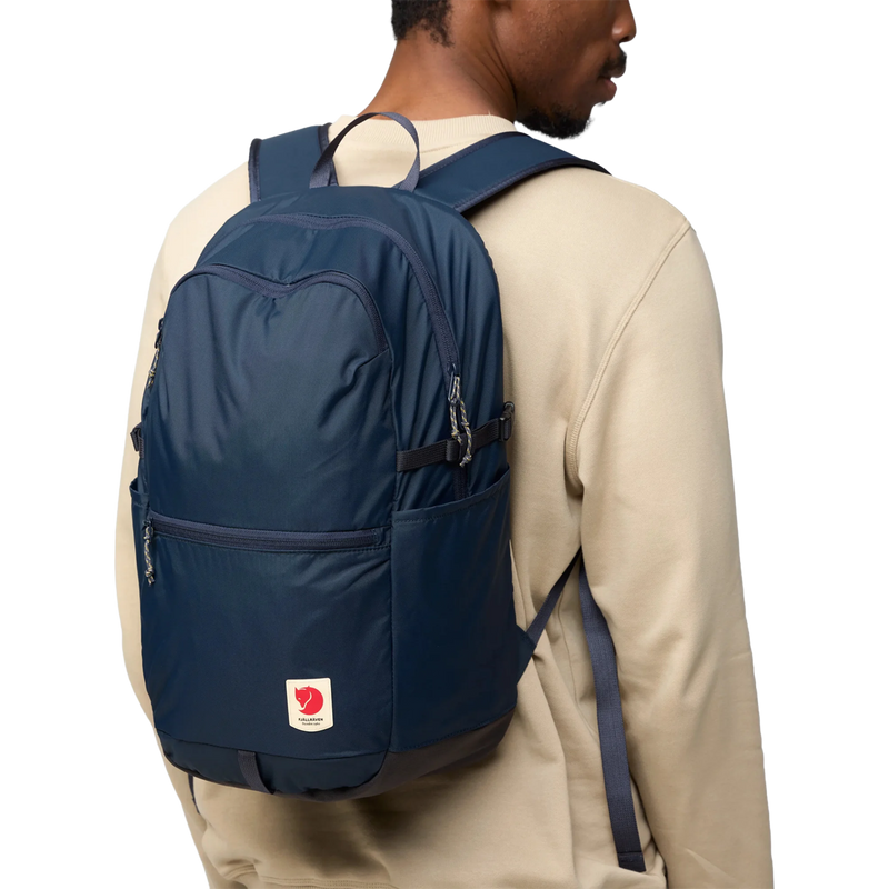 High Coast Backpack 24, Fjällräven High Coast Backpack 24 on model
