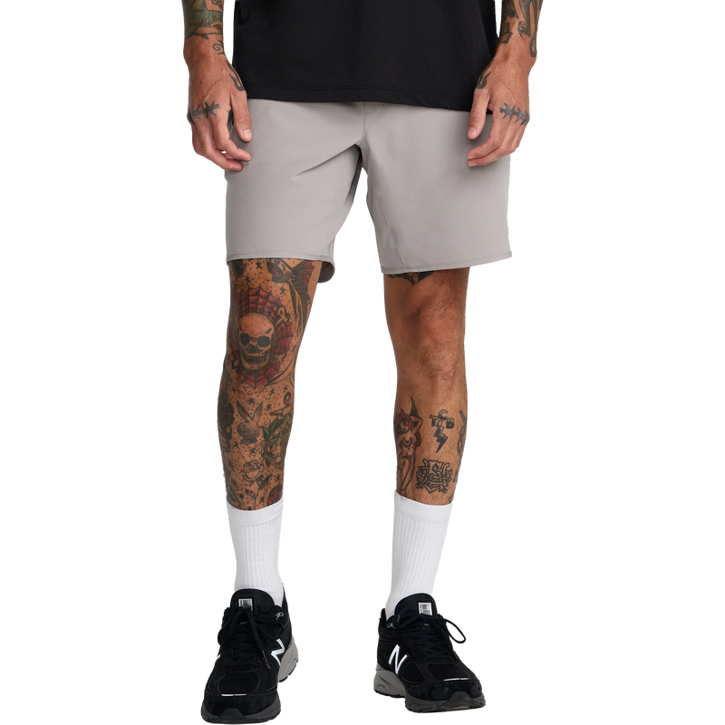 Men's Yogger Stretch 17", RVCA Men's Yogger Stretch 17" in BRS-Brown Stone front on model