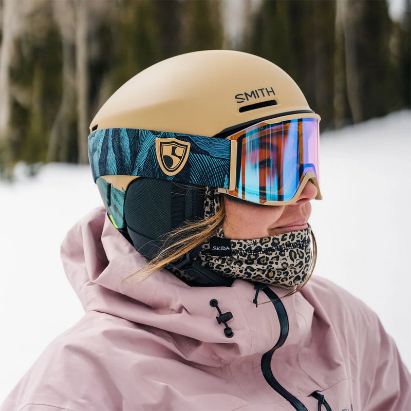 Method Pro MIPS, Smith Sport Optics Method Pro MIPS in Matte High Fives on model