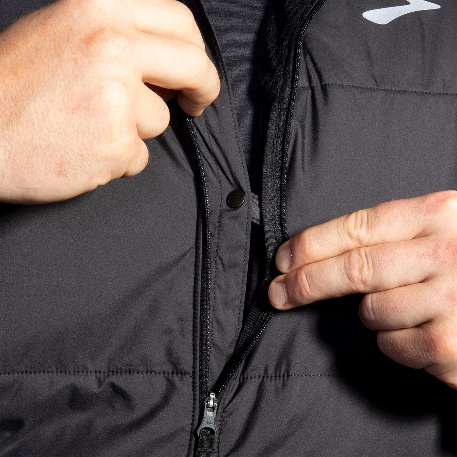 Men's Shield Hybrid Vest 3.0 alternate view