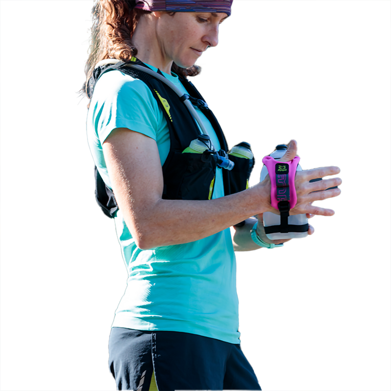 16 oz Hydraform Ergo-Minimalist Handheld, Amphipod 16 oz Hydraform Ergo-Minimalist Handheld in Charcoal/Clear with model