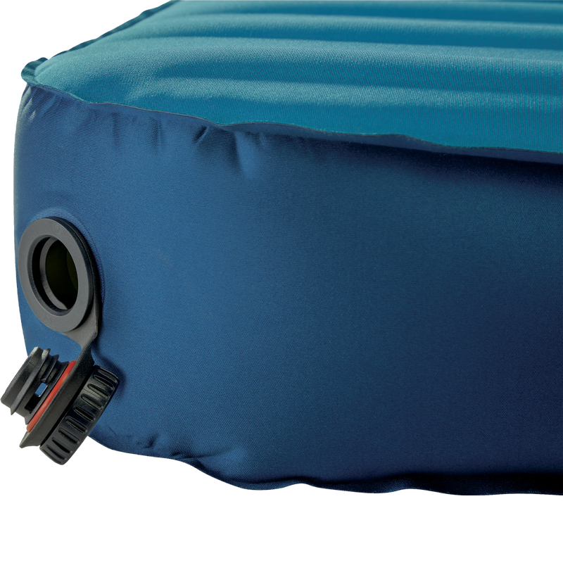 MondoKing 3D Large, Therm-a-Rest MondoKing 3D Large deflate valve open
