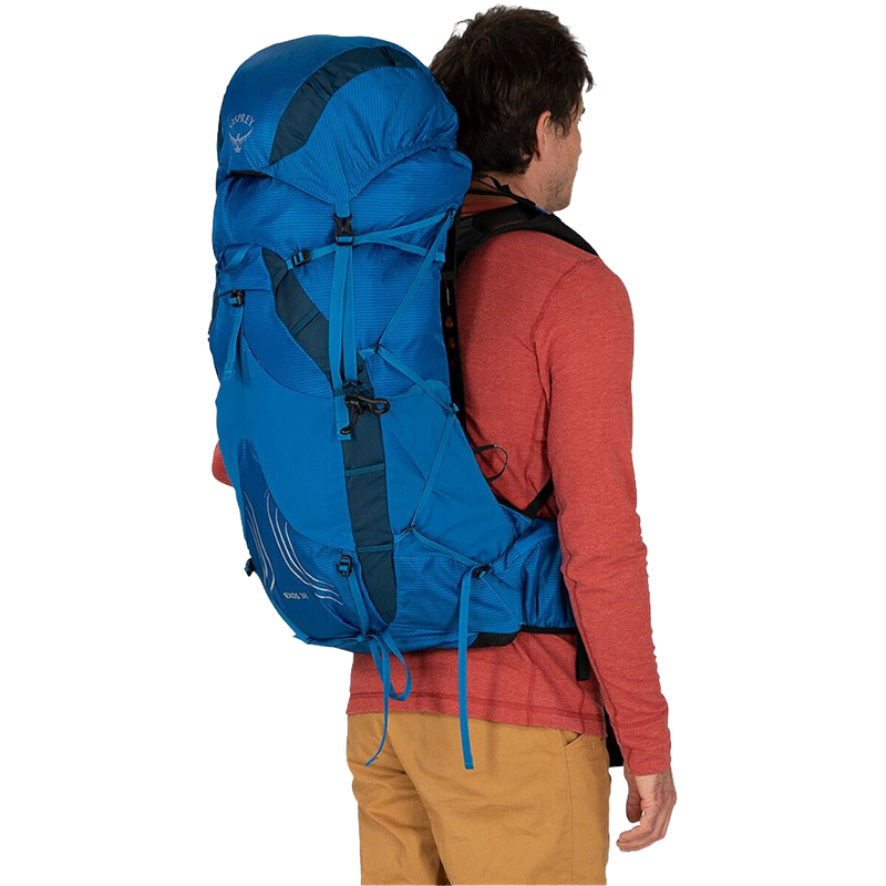 Exos 38, Osprey Exos 38 in Blue Ribbon on model back right