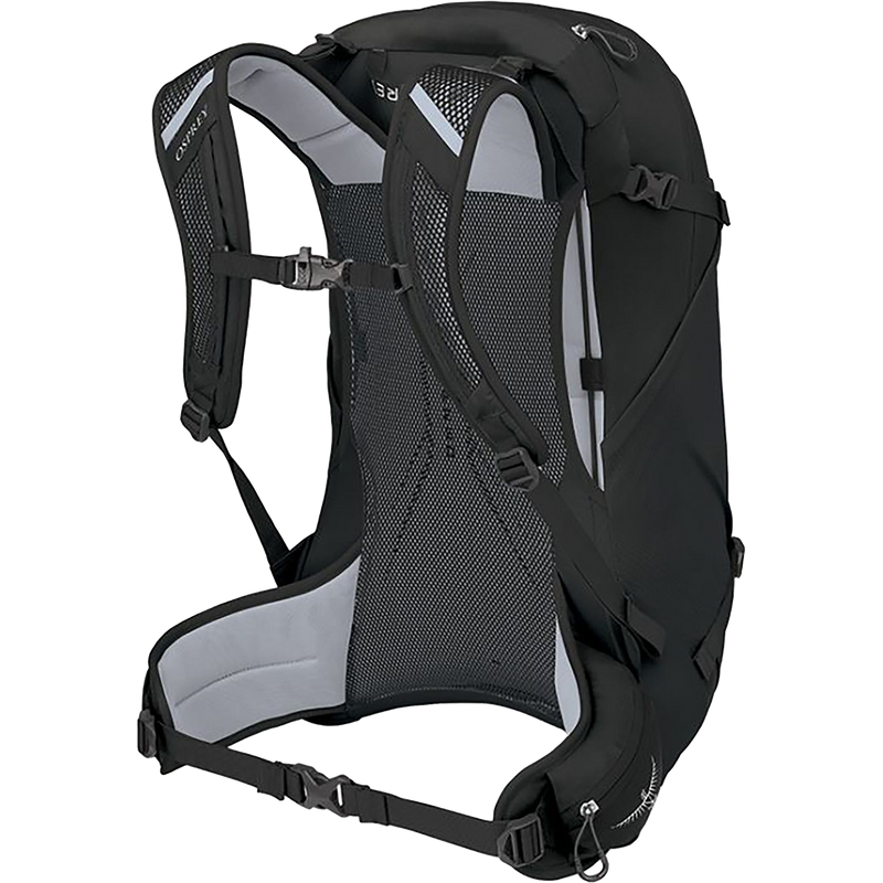 Hikelite 28, Osprey Hikelite 28 in Black harness and waistbelt
